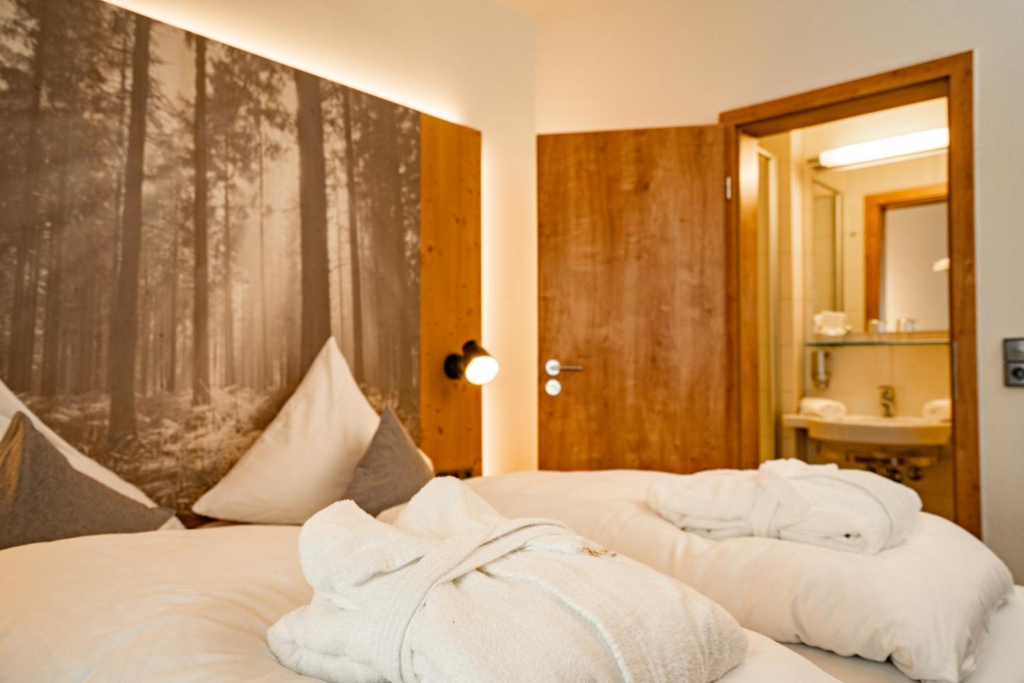 Moehringers Schwarzwald Hotel Bonndorf im Schwarzwald Esterno foto